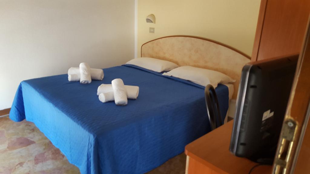 Hotel Ariosto ريميني المظهر الخارجي الصورة