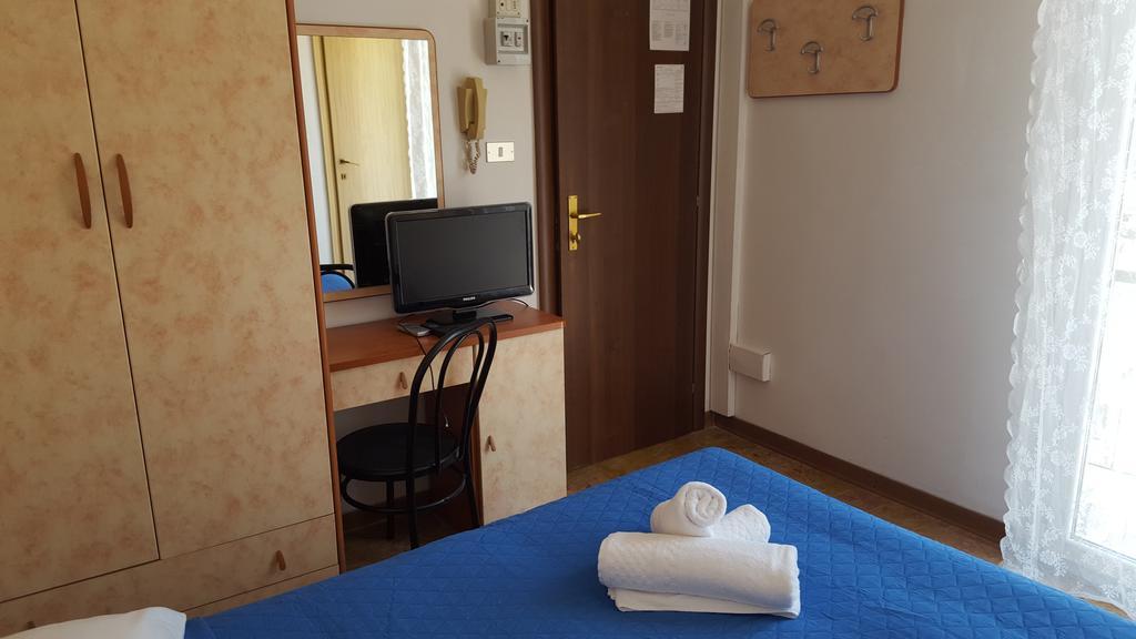 Hotel Ariosto ريميني المظهر الخارجي الصورة